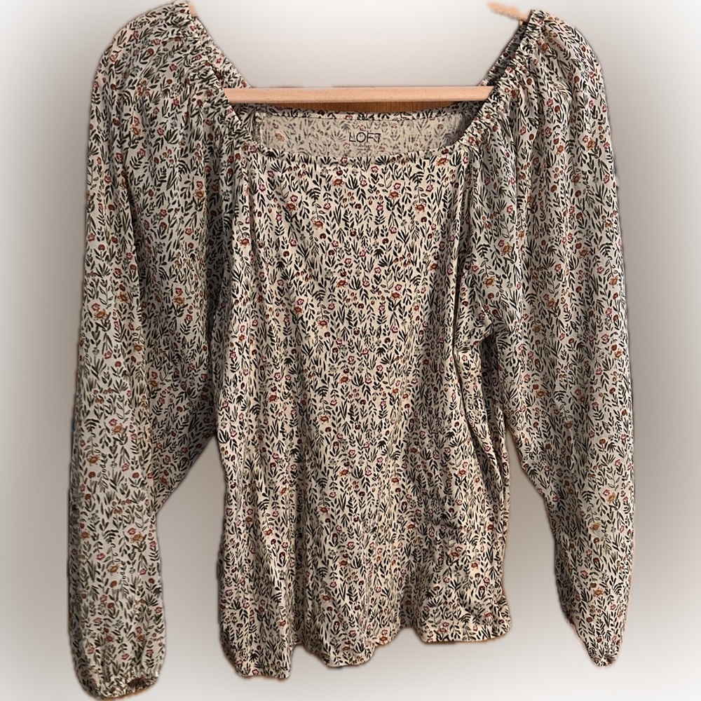 Loft Outlet Top Long Sheer Sleeves - medium no tags